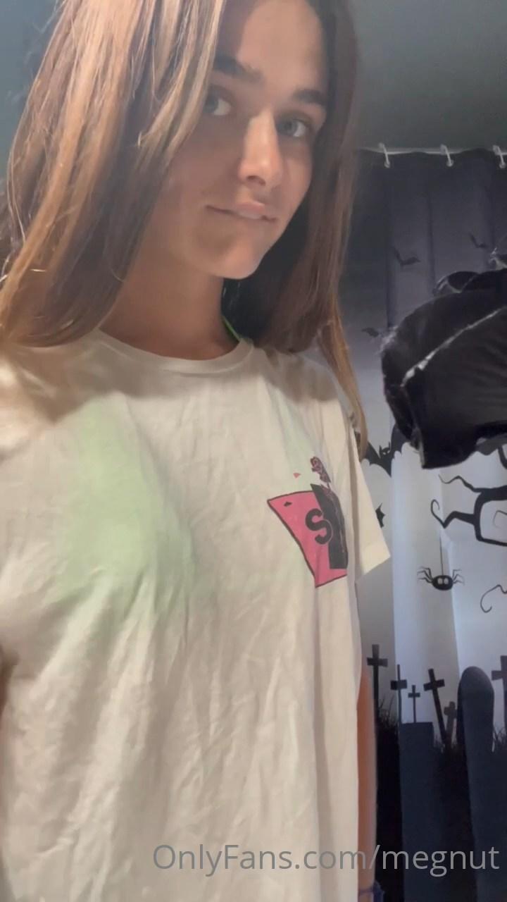 Megnutt02 Nude Boob Flash Onlyfans Video Leaked – Influencers Gonewild