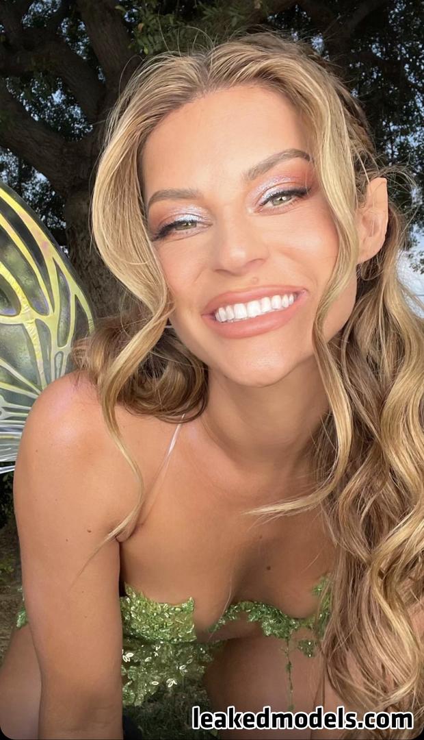 Hannah-stocking Nude 6