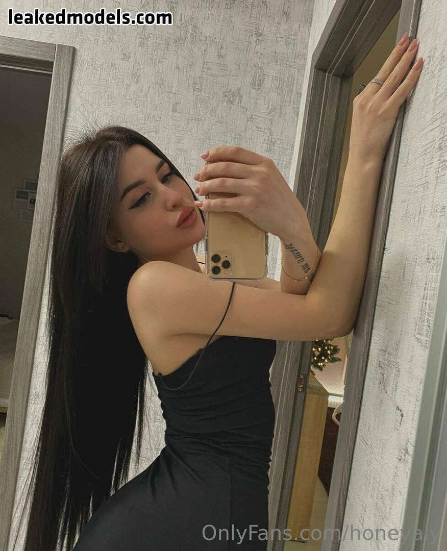 Honeyaly Nude (15 Photos) – Leakedmodels