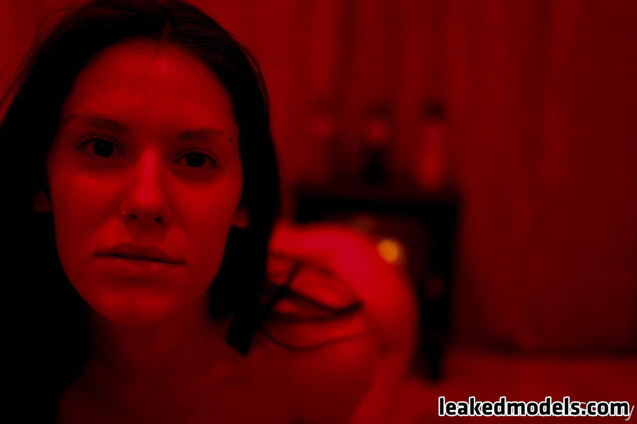 Miashelby Naked (10 Photos) – Leakedmodels