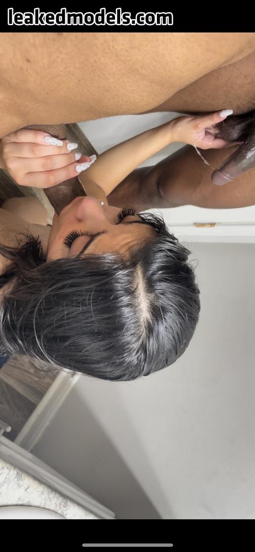 Money-green-zo Naked 11