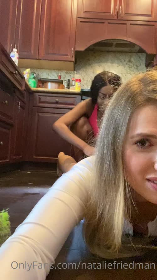 Natcomedy Nude – Porn Videos