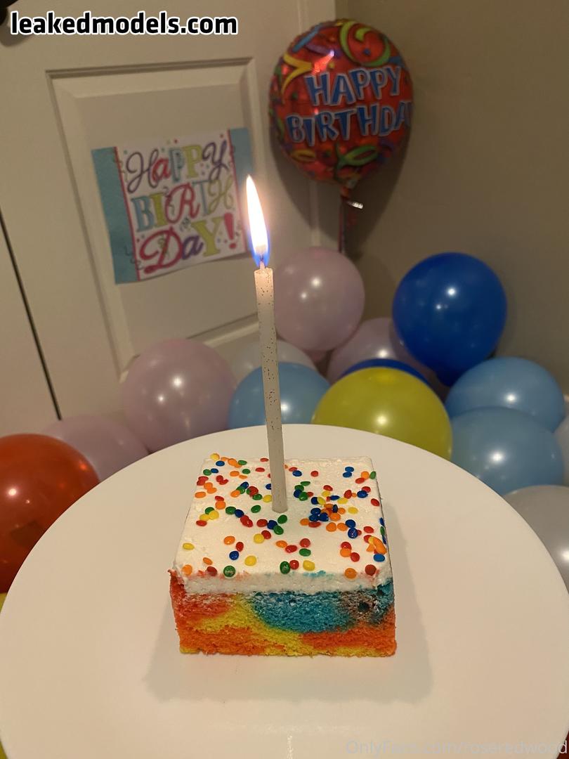 Roseredwood Naked (14 Photos) – Leakedmodels