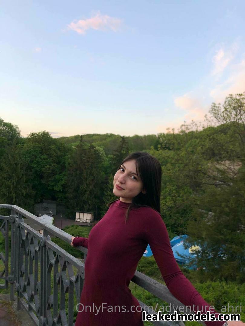 Adventure-Ahri Naked (11 Photos) – Leakedmodels