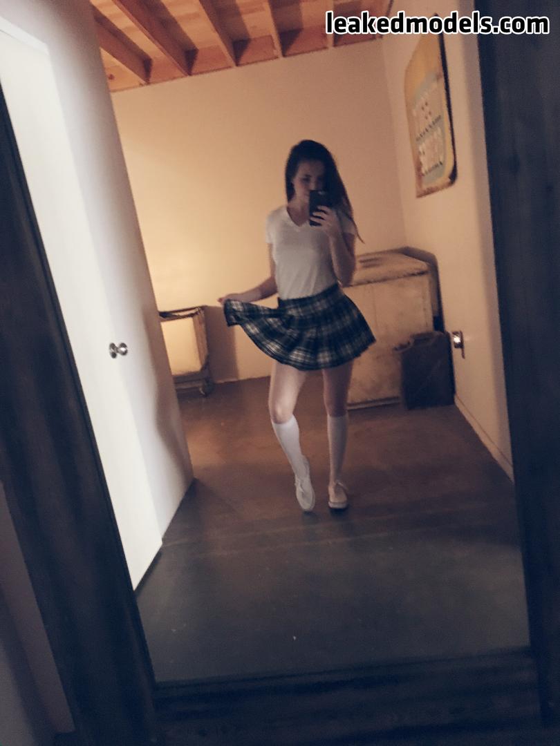 Casey-Calvert Nude (12 Photos) – Leakedmodels