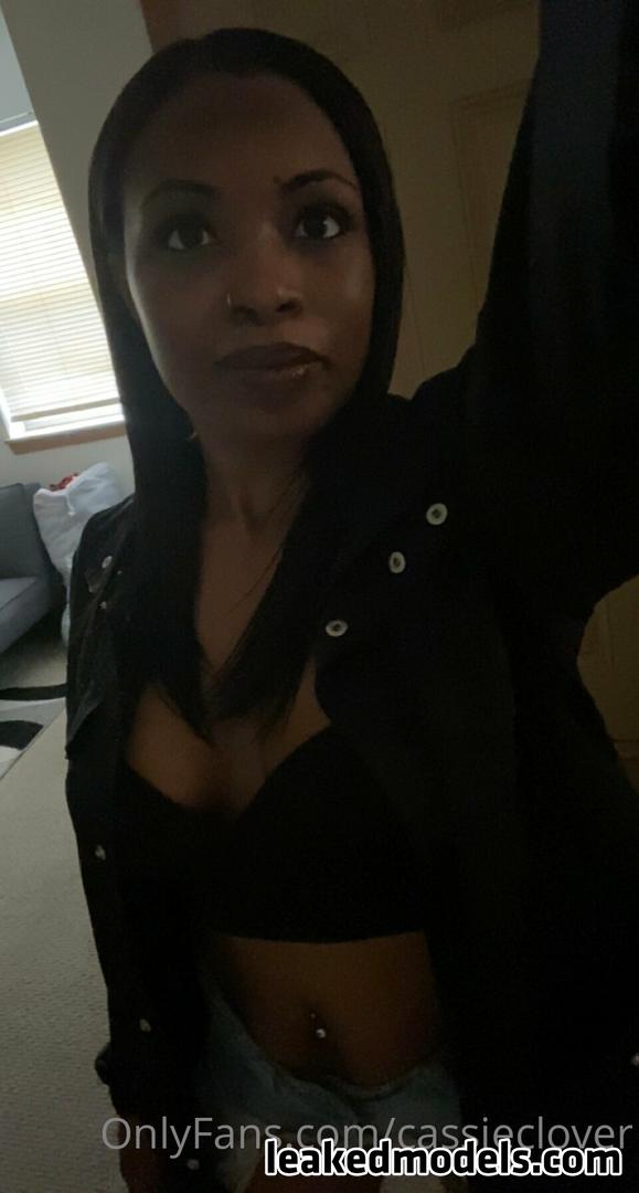 Cassieclover Naked 8