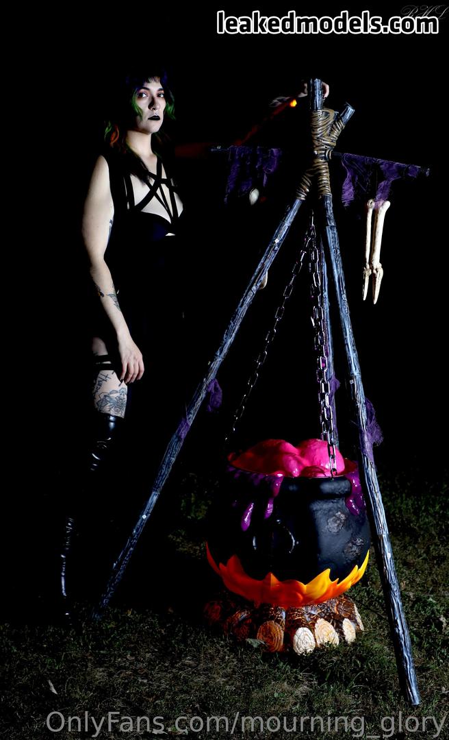 Mourning-glory Nude 10