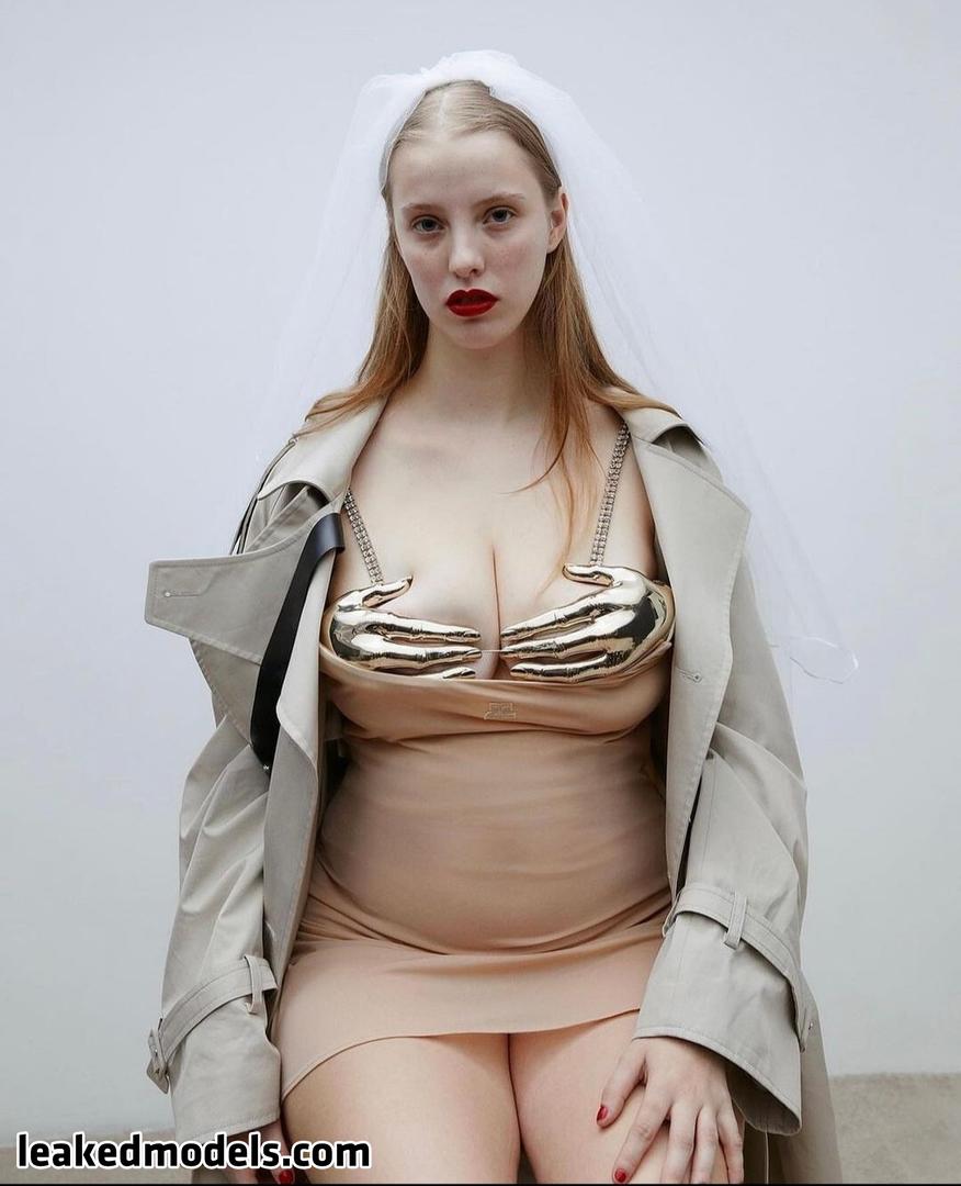 Eliza-Goldsmith Nude (12 Photos) – Leakedmodels