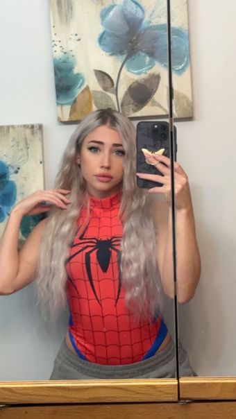 Hailsbee / Hailsbbyy Nude Leaks Onlyfans  – Leaked Models