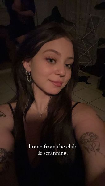 Isabella Dorta / Isabelladortapoetry444 Nude Leaks Onlyfans  – Leaked Models