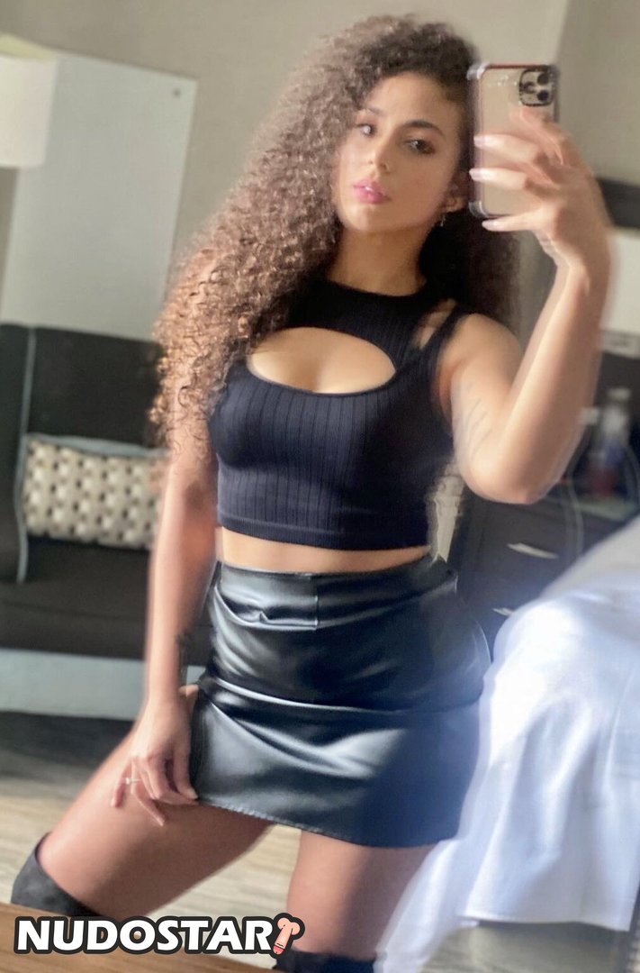 Samantha Irvin Leaks (10 Photos) – NudoStar