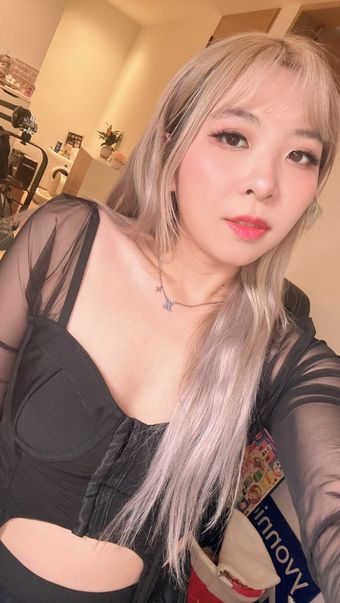 Yvonnie / Yvonne817 / Yvonnieng Nude Leaks Onlyfans  – Leaked Models