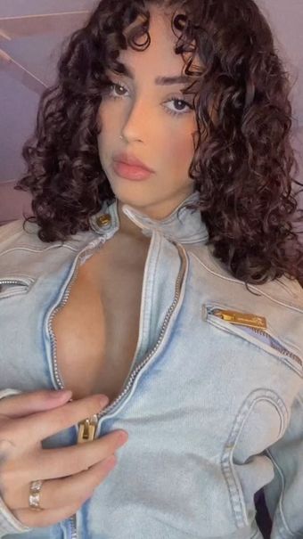 Malu Trevejo / Malutrevejo / Malutrevejo15 / Malutrevejo18 Nude Leaks Onlyfans  – Leaked Models