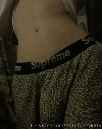 Myfriendsmademebuyit / Softfemboykitty Nude Leaks Onlyfans  – Leaked Models