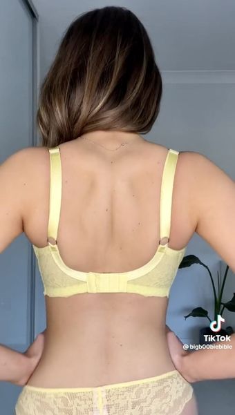 Bigb00Biebible / Bigboobiebible Nude Leaks Onlyfans  – Leaked Models