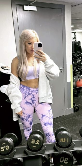 Elise Christie / Former British Olympic Speedskater / Elisechristie / Elisechristielikescake Nude Leaks Onlyfans  – Leaked Models