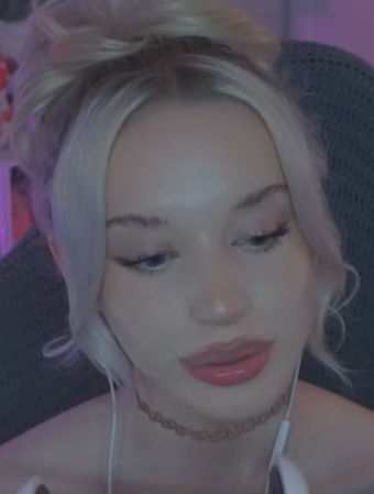 Froggyinwell / V33Froggy / Veefroggy / Veronika Nude Leaks Onlyfans  – Leaked Models