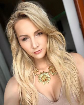 Melissa Naschenweng / Melissa_Naschenweng Nude Leaks Onlyfans  – Leaked Models