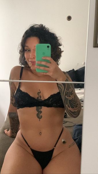 Rubiascarlet / Satanatinha / Scarlet.rubia Nude Leaks Onlyfans  – Leaked Models