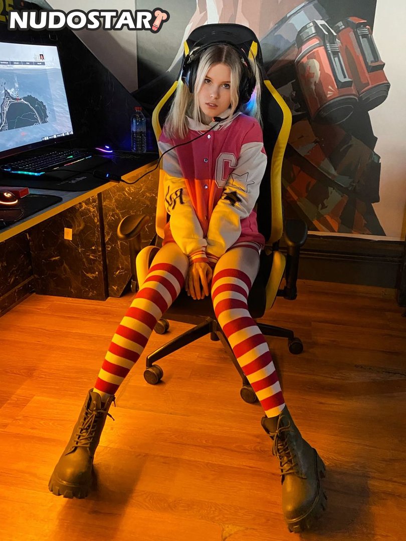 Vikneska Patreon Leaks (50 Photos) – NudoStar