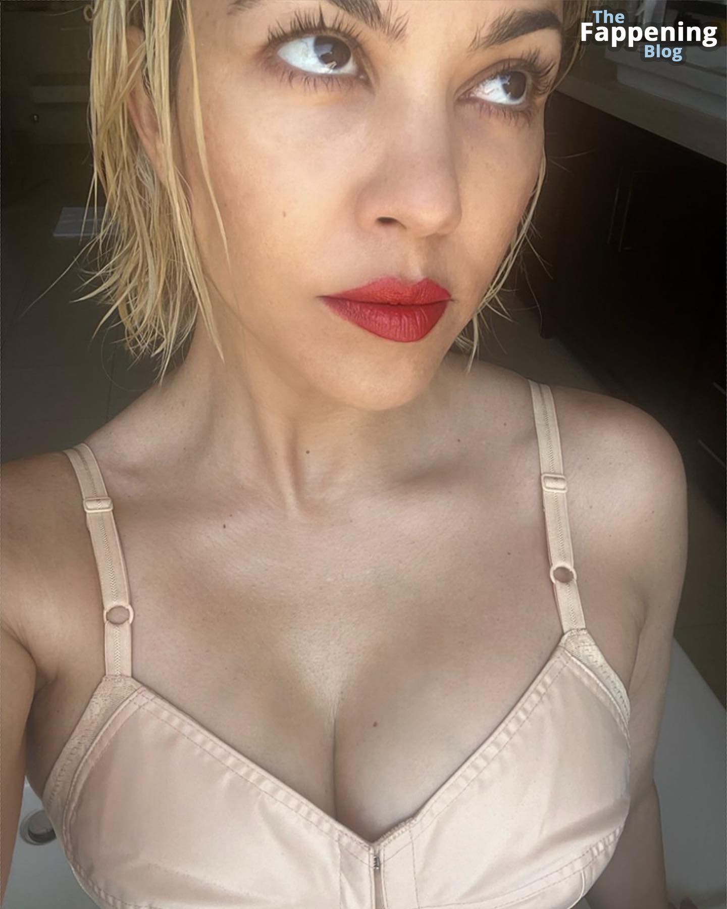 Kourtney Kardashian Hot (36 Photos)