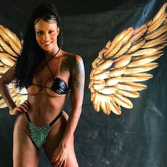 Carine Kishi / Carinekishiofc Nude Leaks Onlyfans  – Leaked Models