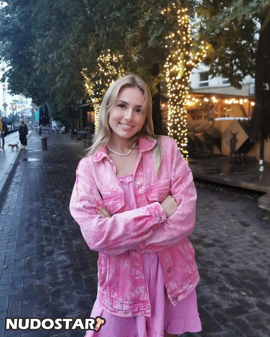 Itssky – itsskylol Instagram Leaks (12 Photos) – NudoStar