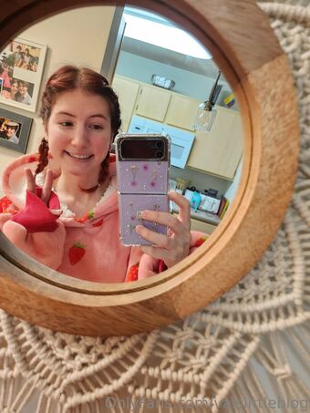 valvestia Nude Leaks OnlyFans Photo 19