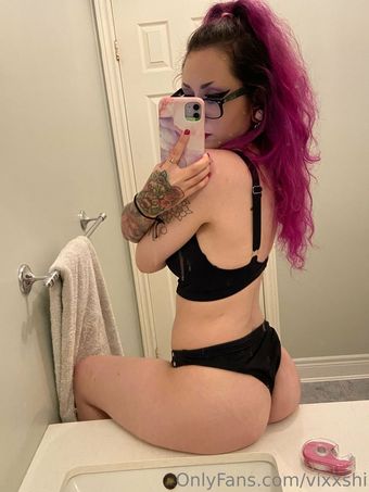 Vixxshi Nude Leaks Onlyfans  – Leaked Models