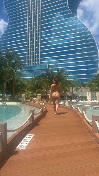 Yesjulz Nude Leaks OnlyFans Photo 71