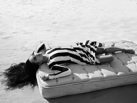 Zoe Kravitz Nude Leaks Onlyfans  – Leaked Models