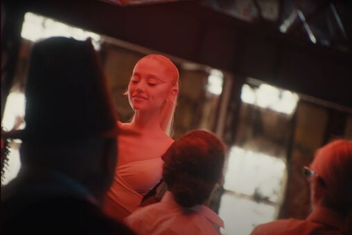 Ariana Grande Nude Leaks OnlyFans Photo 38