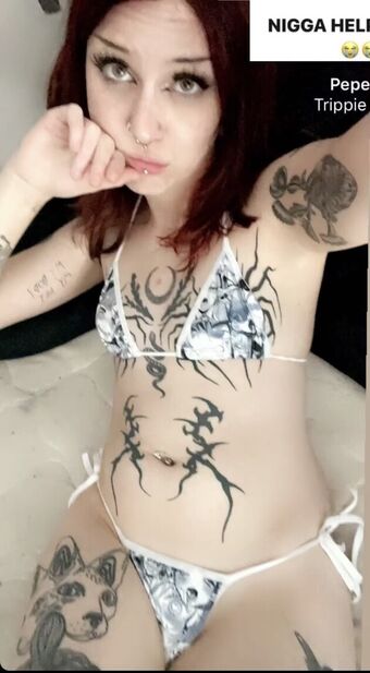 axttie_ Nude Leaks OnlyFans Photo 1