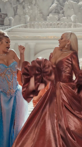 Christina Aguilera Nude Leaks OnlyFans Photo 240