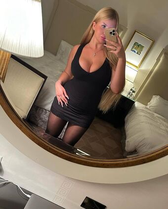 Elizabeth M / elizabethkm / elizabethnyk Nude Leaks OnlyFans  – Leaked Models