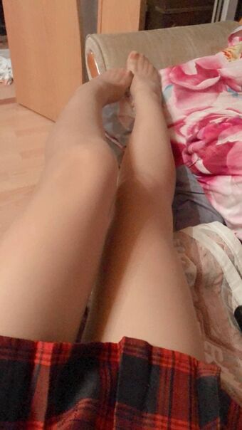 evilskyyyyyy / sadbabyvikki / tetriavikki / vikkibubu / wetkuccigal Nude Leaks OnlyFans  – Leaked Models