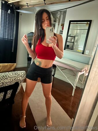 featherflows Nude Leaks OnlyFans Photo 17