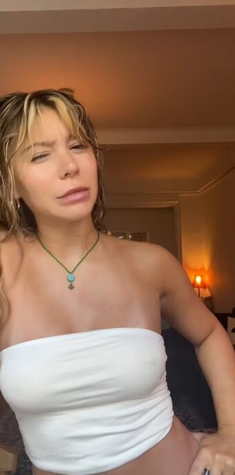 G Hannelius Nude Leaks OnlyFans Photo 4