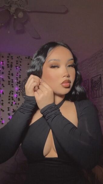 Julianarmah / julianazam Nude Leaks OnlyFans  – Leaked Models