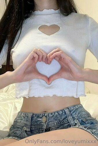 loveyumixxx / luv_um_om Nude Leaks OnlyFans  – Leaked Models