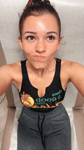 Nikki Woods / nikki_neko / nikkiwoodss Nude Leaks OnlyFans  – Leaked Models