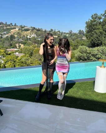 Pokimane Nude Leaks OnlyFans Photo 444