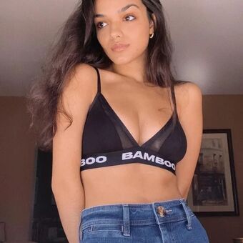 Rachel Zegler Nude Leaks OnlyFans Photo 149