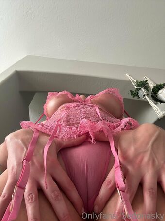 Sedona Sky Nude Leaks OnlyFans Photo 15