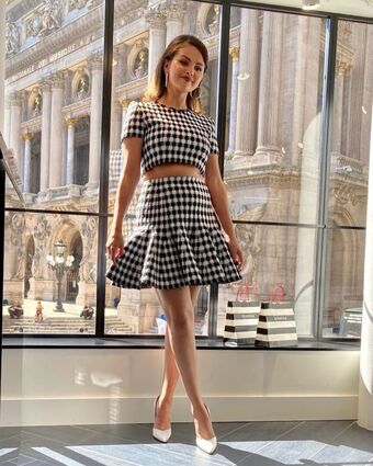 Selena-gomez Nude Leaks OnlyFans Photo 361