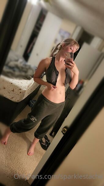 sparklestache Nude Leaks OnlyFans Photo 15