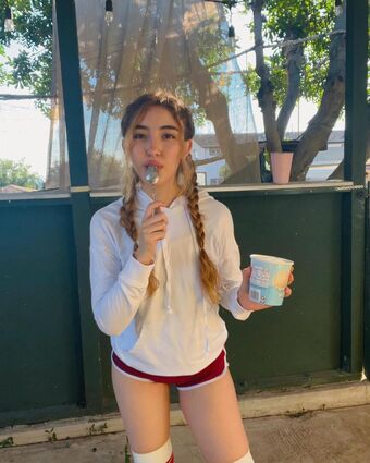 Sylvia Mari-Claire / marie-claire / sylviamariclaire Nude Leaks OnlyFans  – Leaked Models