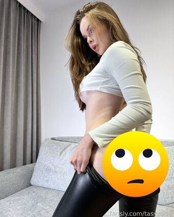 Tasya Mikhailova Nude Leaks OnlyFans Photo 22
