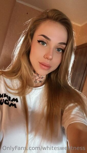 whitesweetness Nude Leaks OnlyFans Photo 132