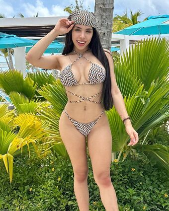 Yeri Mua / yerimua Nude Leaks OnlyFans  – Leaked Models